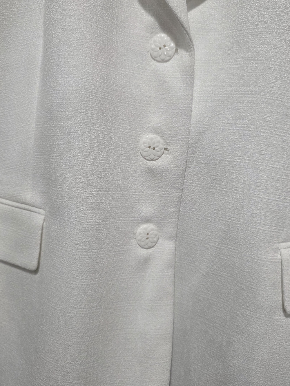 Kasper Women's White Tailored Blazer - Picture 5 of 7